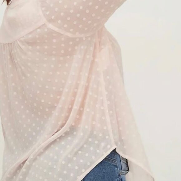 NWT Torrid Clipdot Blouse with Trim - Picture 3 of 7